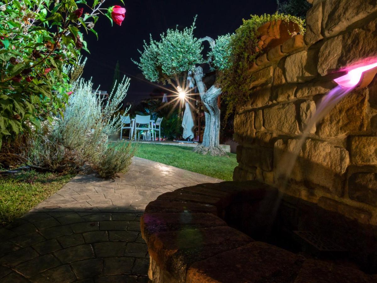 Le Rose Bed & Breakfast Nettuno Bagian luar foto